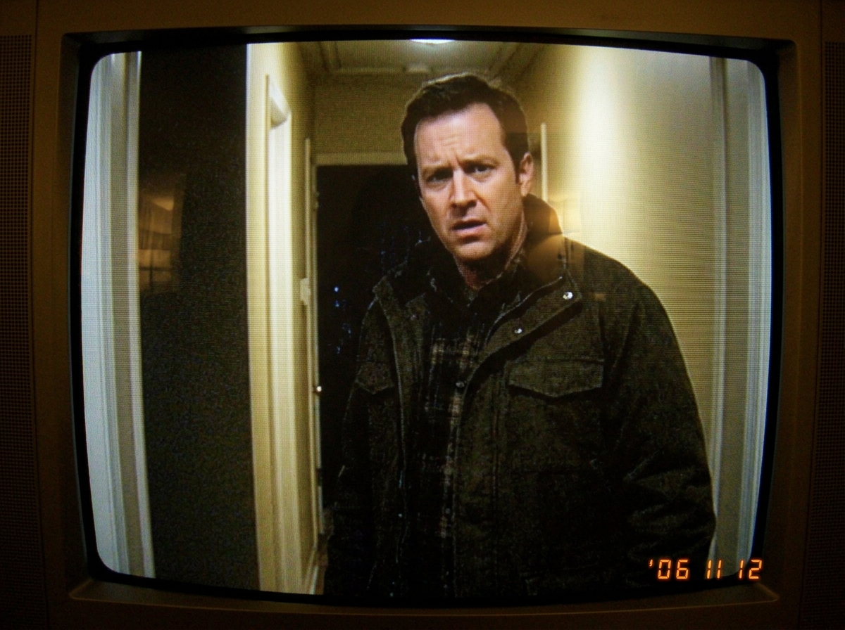 the image attached to this 2006 forum post: quote=TwinPeaks_59BigRigBeliever can keep asking about CB frequencies all he wants but if the footage went through an external deck THEN the timecode anchor changes too :P :P/quote 48 days brother. FORTY. EIGHT. :banghead: You typed that sentence right the
